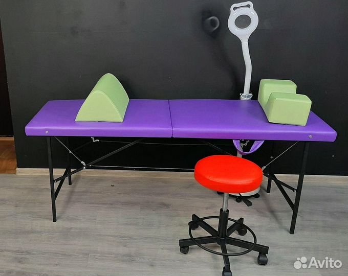 Кушетка тележка стул мастера лампа