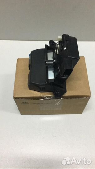 Замок крышки багажника Hyundai KIA 812303z000