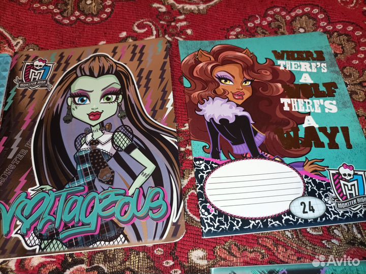 Тетради в клетку. Monster high. Товары для школы