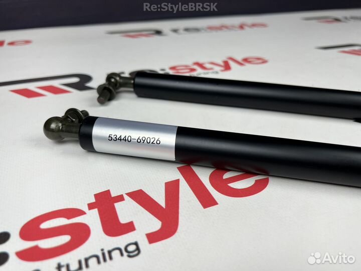 Амортизатор капота Lexus LX470