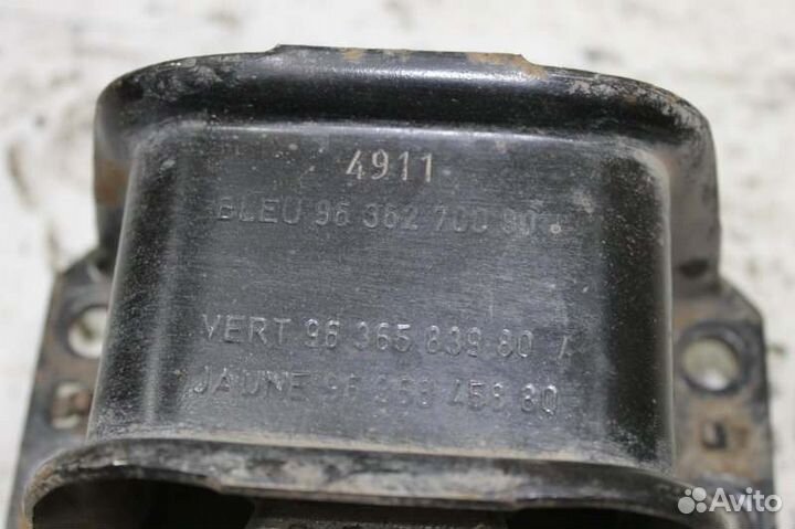 Подушка двигателя правая Peugeot 308 PSA5F01 2012