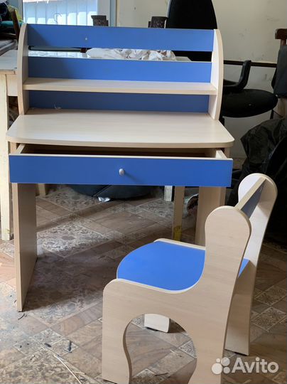 Детский стол и стул