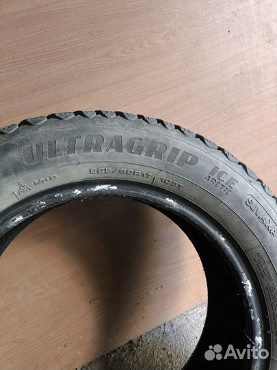 Goodyear UltraGrip Ice Arctic SUV 225/60 R17 103T