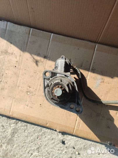 Стартер на Volkswagen Caddy 2,0SDI 2007г