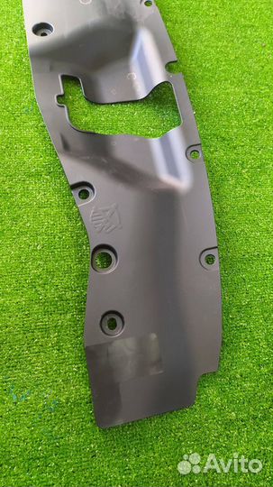 Накладка на телевизор Honda Civic FC / FK 2017