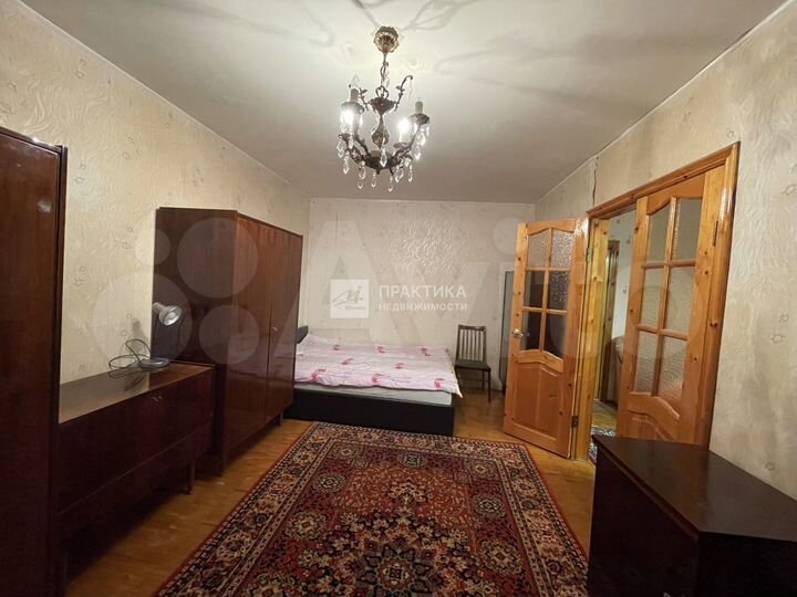 3-к. квартира, 60 м², 2/5 эт.