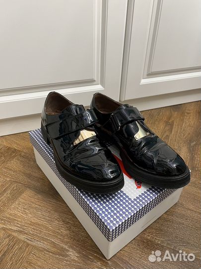 Ботильоны лаковые 38