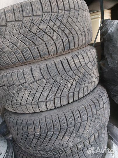 Pirelli P Zero R 205/55 R16