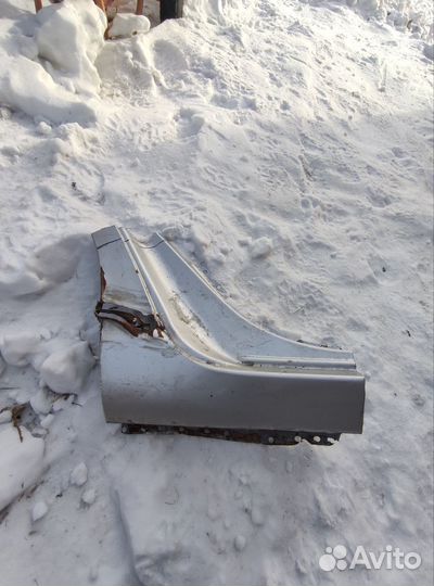 Крыло заднее правое Toyota Axio