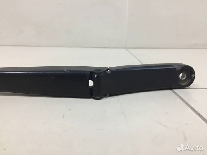 Поводок стеклоочистителя передний левый Volkswagen