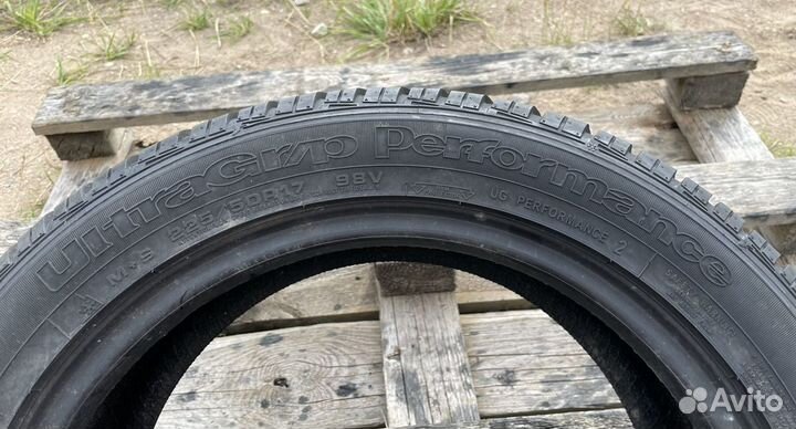 Goodyear UltraGrip Performance 2 225/50 R17