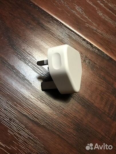 Адаптер зарядки Apple 5W USB Power Adapter (UK)