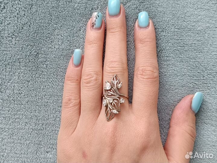 Серебряное кольцо женское