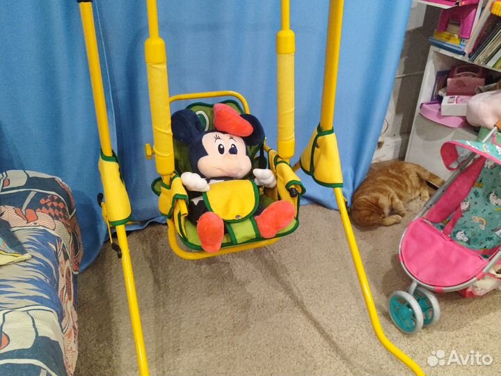 Напольные детские качели для дома