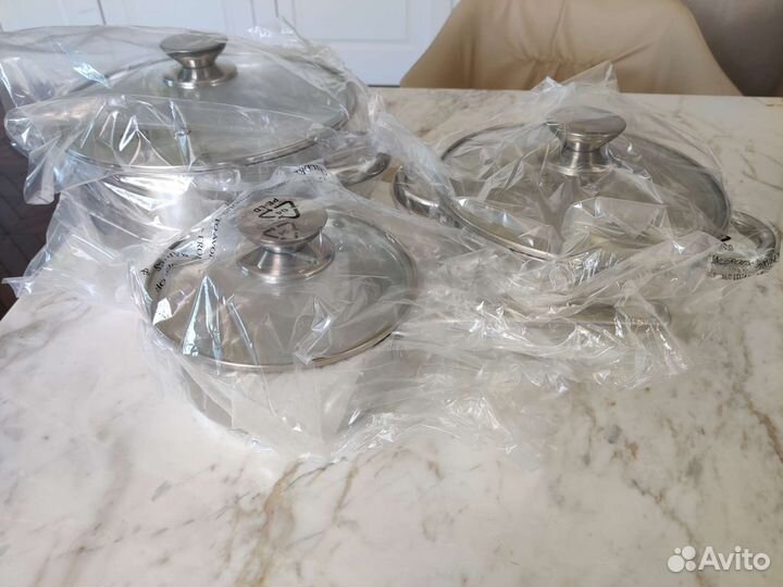 Набор кастрюль новый