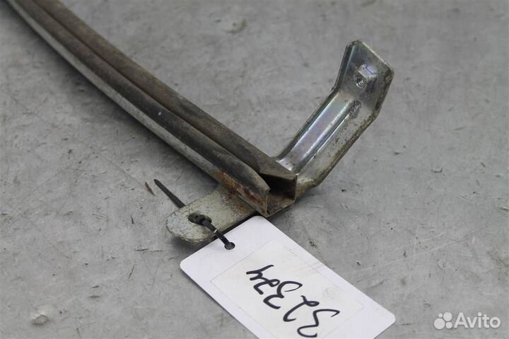 Направляющая стекла двери передней правой Nissan