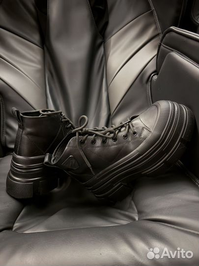 Ботинки демисезонные 37