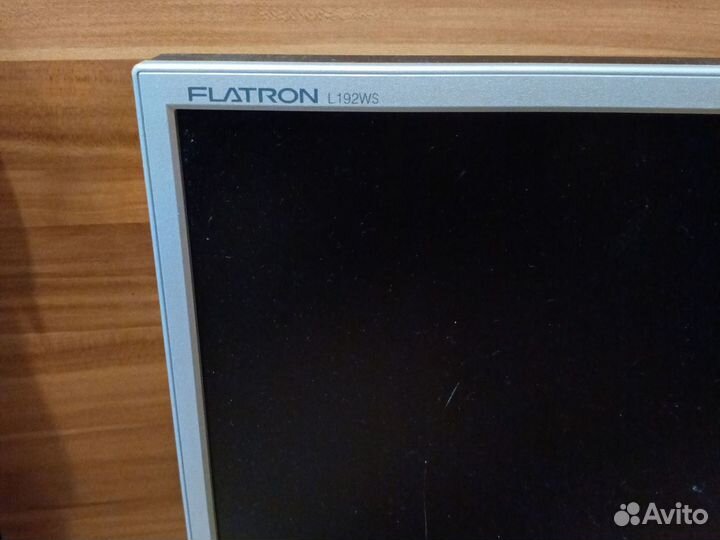 Монитор lg flatron L192WS