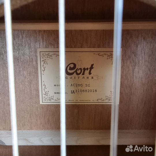 AC100-SG Классическая гитара 4/4, глянцевая, Cort