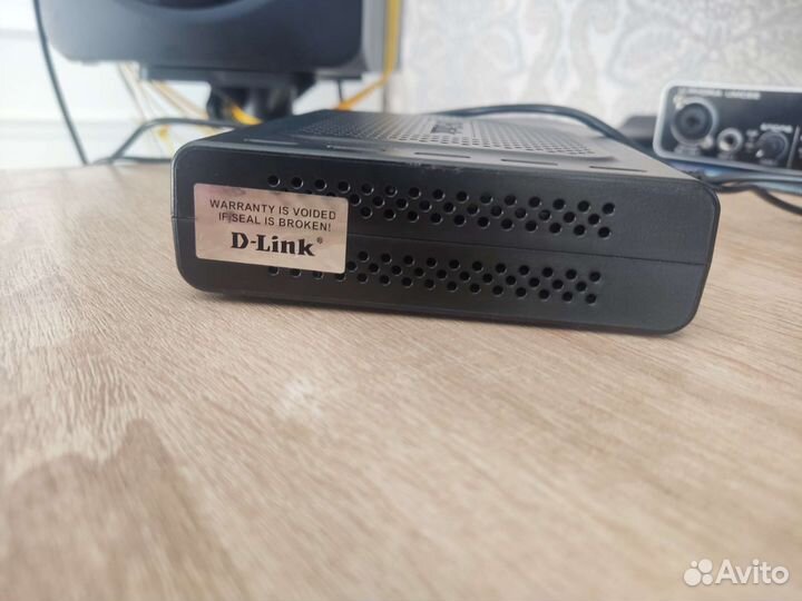 Роутер D-link-2500U