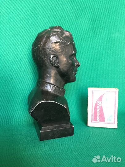 Бюст. Космонавт Попович П. Р. Силумин СССР