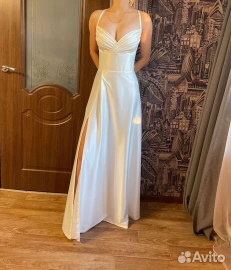 Платье женское 42 44