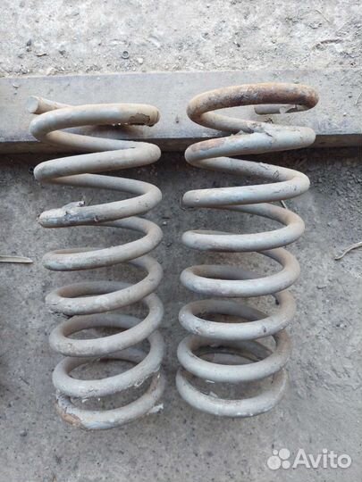 Пружина ваз 2121
