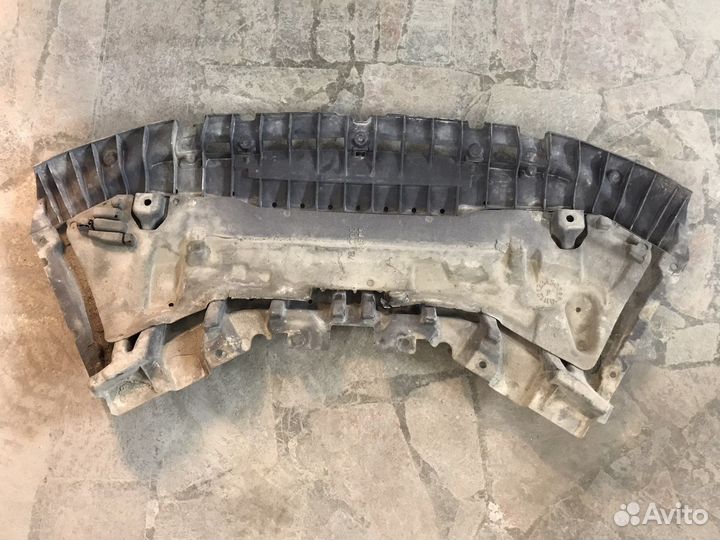 Защита двигателя Майбах S500 X222 A2225200023