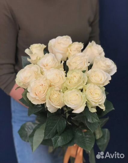 Букет из 15 белых Роз Эквадор 60 см