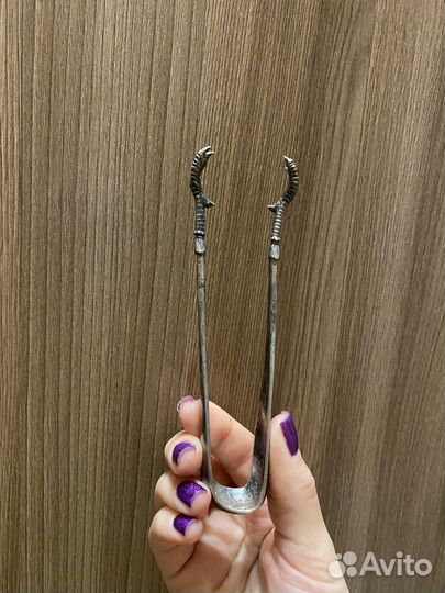 Старинные серебряные шипцы для сахара