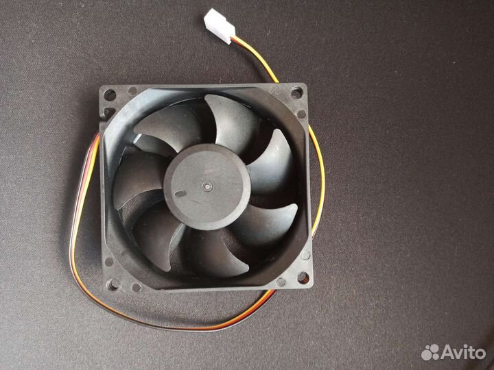 Вентилятор для корпуса