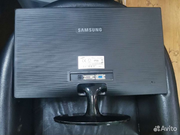 Монитор Samsung Syncmaster SA300 23