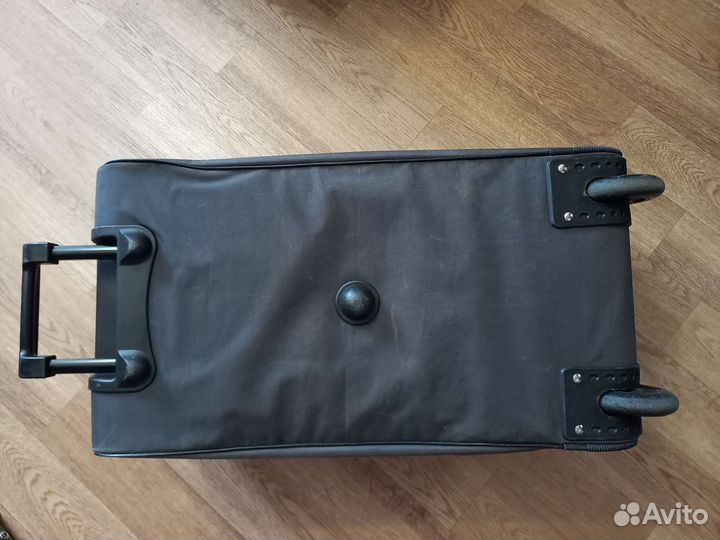 Сумка дорожная на колесах с выдвижной ручкой