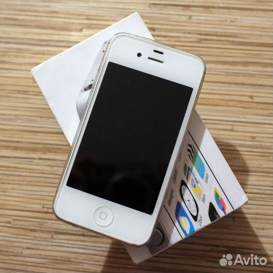 iPhone 4, 8 ГБ