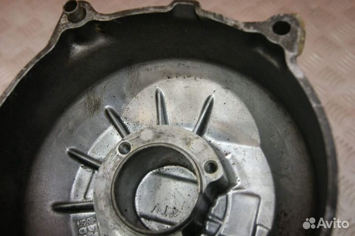 Крышка генератора Yamaha FZ400