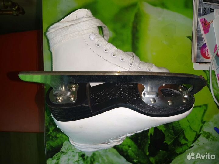 Коньки фигурные детские, 28 размер