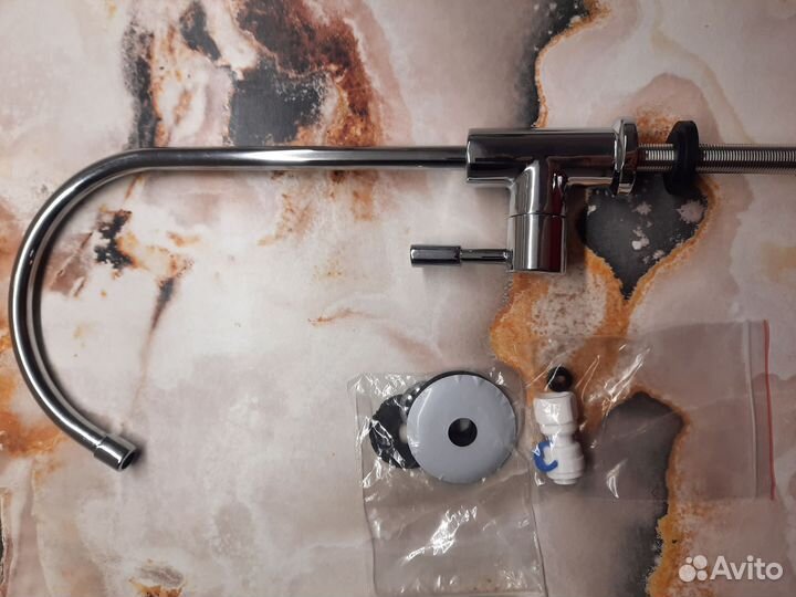 Кран для фильтра барьер