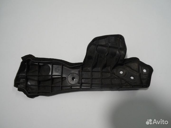 Кронштейн крыла нижний левый Лексус GS 350