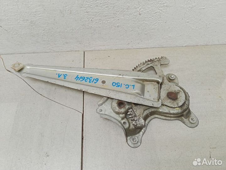 Стеклоподъемник электрический задний левый