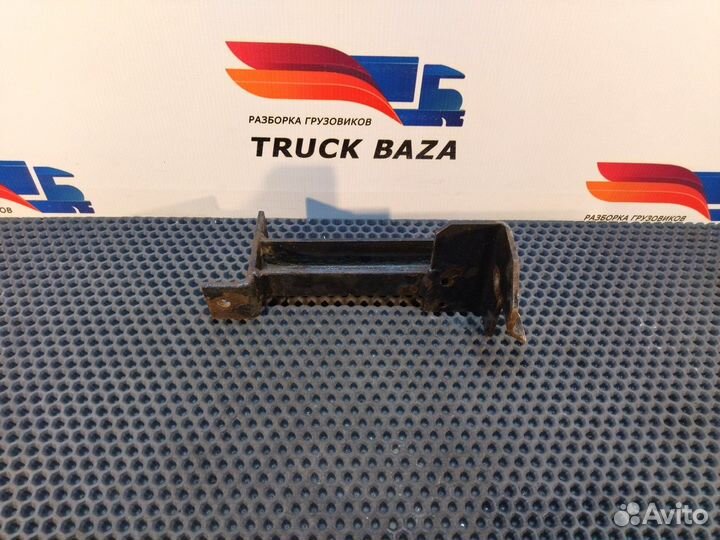 Кронштейн спойлера бокового правый Man L2000