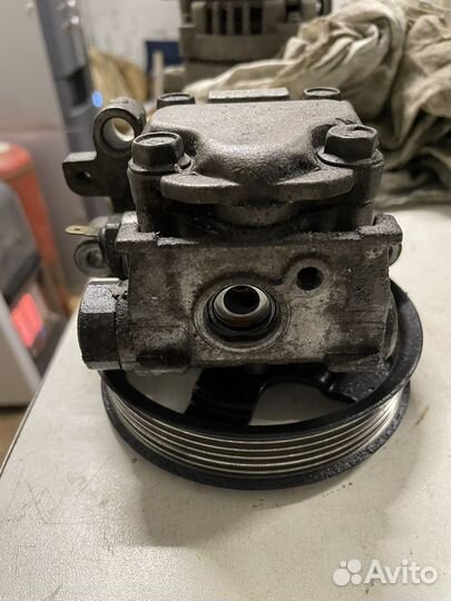 Насос гидроусилителя Mazda 6 GG 2002-2008