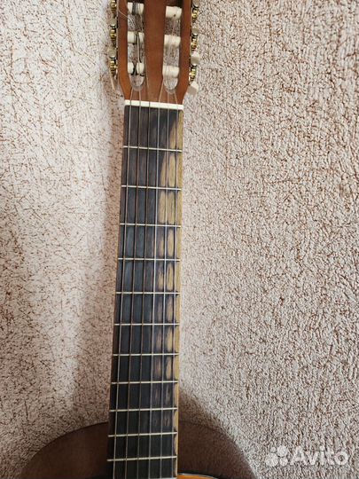 Классическая гитара yamaha c40