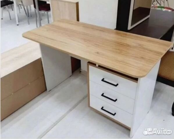 Лайт стол компьютерный