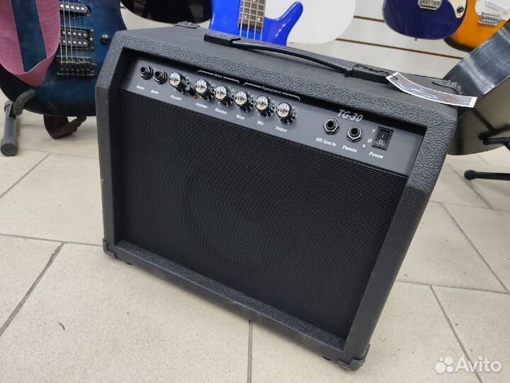 Гитарный комбоусилитель 30 Ватт