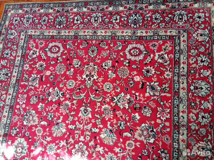 Старинный, винтажный ковер