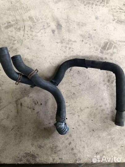 Патрубок радиатора Skoda Octavia A7 5Q0122049A