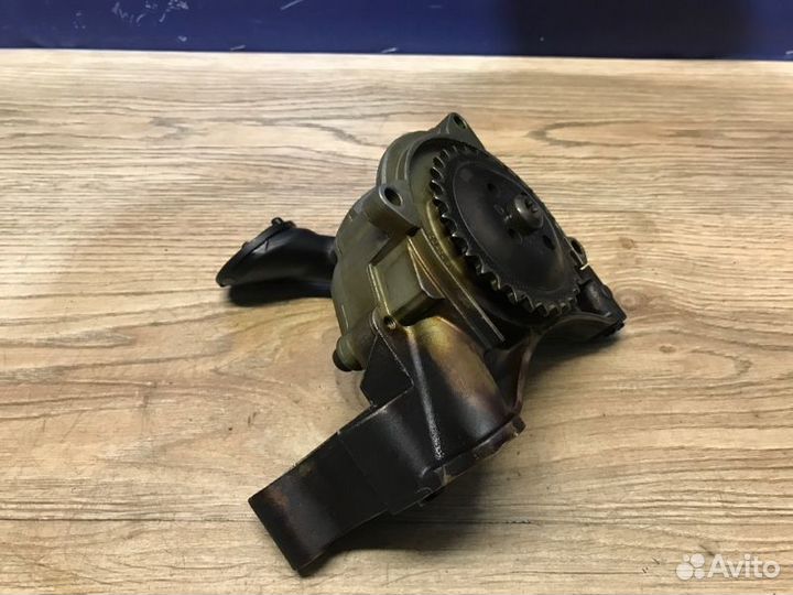 Насос масляный Volkswagen Golf 5 1.6 BLF 2006