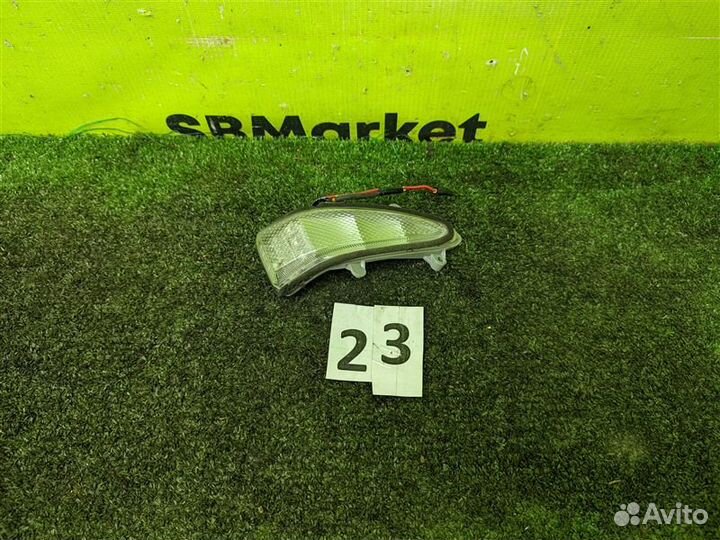 Повторитель в зеркало передний правый Mitsubishi