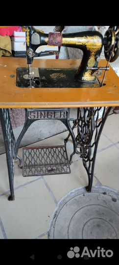 Швейная машинка зингер ножная