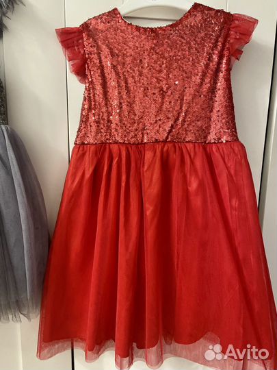 Платье праздничное новое